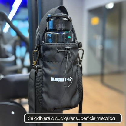 MAGNET 🧲 BAG+® - El bolso magnético que transforma cualquier maquina de entrenamiento en tu soporte de hidratación y objetos personales! 🎒💪🏻